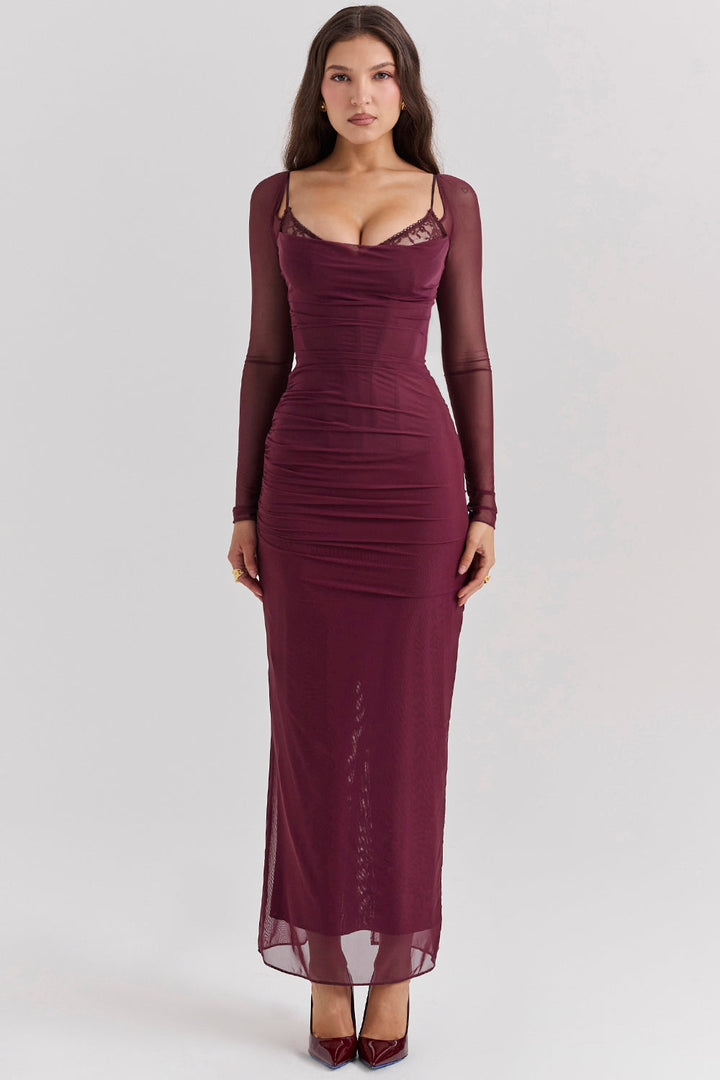 Echoarchiv | Elegantes Maxikleid mit tiefem Ausschnitt und langen Ärmeln