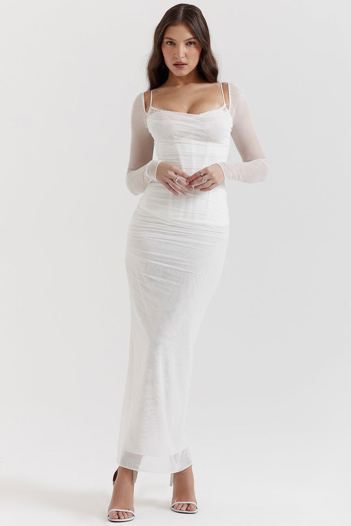 Echoarchiv | Elegantes Maxikleid mit tiefem Ausschnitt und langen Ärmeln