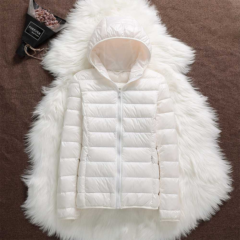 Echoarchiv | Daunenjacke mit Kapuze für Damen