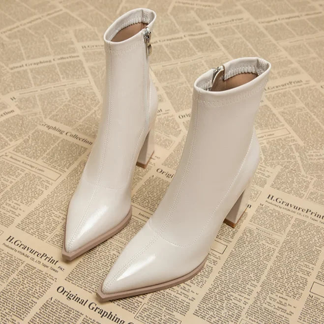 Echoarchiv | Damen-Stiefeletten mit hohem Absatz