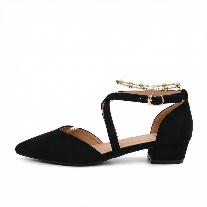 Echoarchiv | Modische Flache Sandalen mit Spitzer Spitze