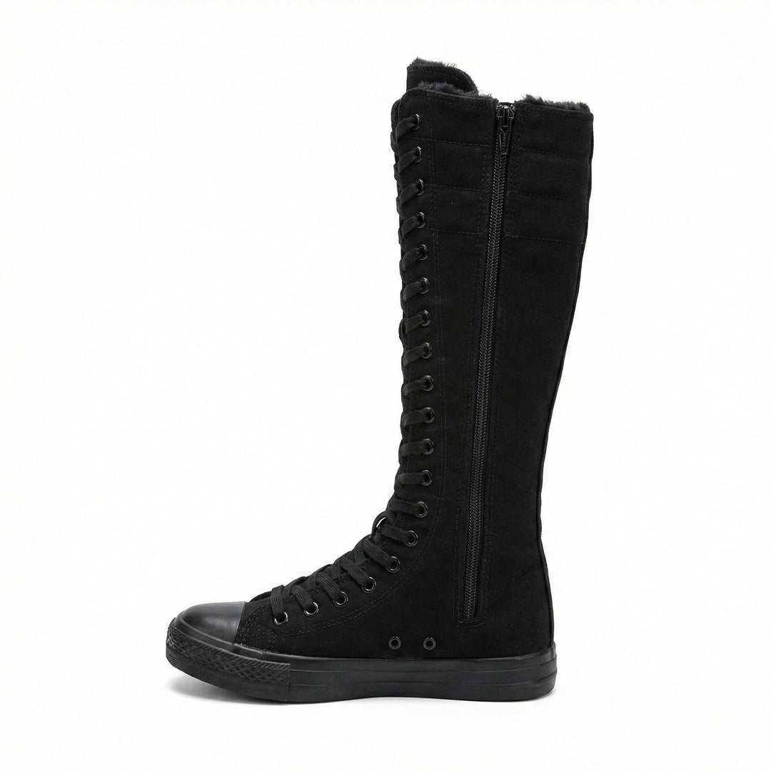 Echoarchiv - Schnürstiefel mit Quasten