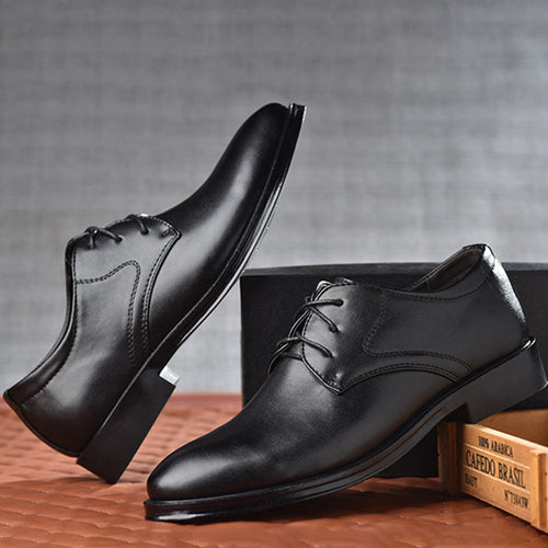 Echoarchiv – Elegante Schuhe mit Schnürsenkeln