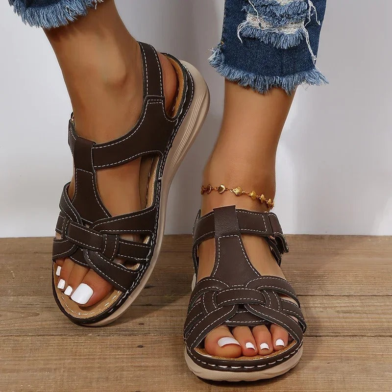 Echoarchiv – Orthopädische Sandalen