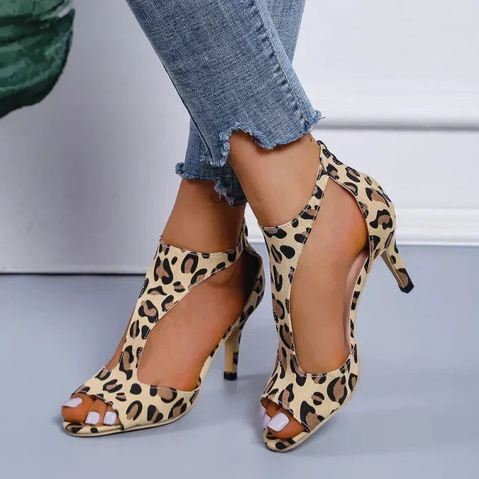 Orthopädische Sandalen mit Absätzen – Sorelia