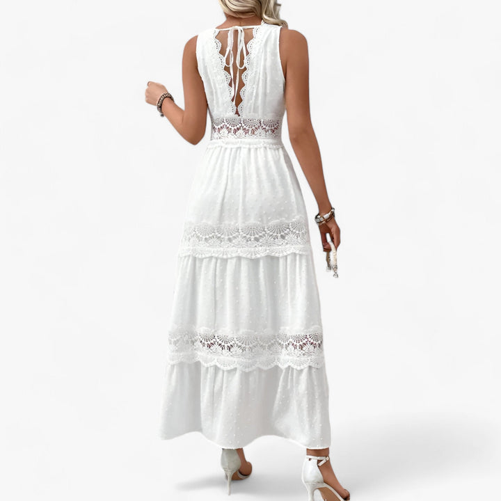 Echoarchiv | V-Ausschnitt Sommerkleid Flatternde Länge mit eleganten Details