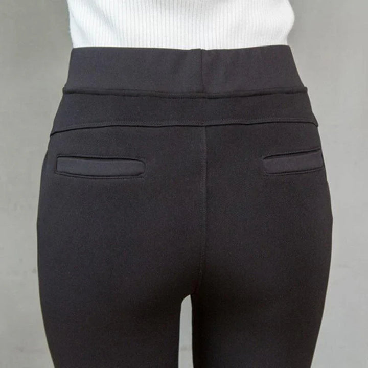 Damen Schneehose mit Extremer Wärme & Gepolsterter Passform | Echoarchiv