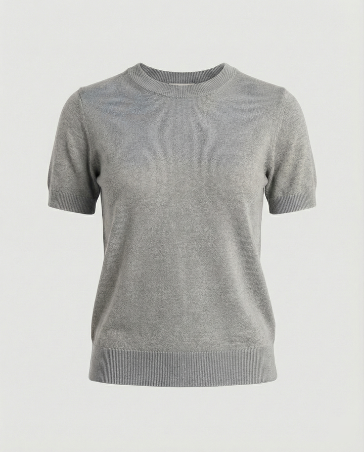 Damen Feinstrickpullover mit Kurzarmiger Silhouette und Weich Fließendem Material Echoarchiv