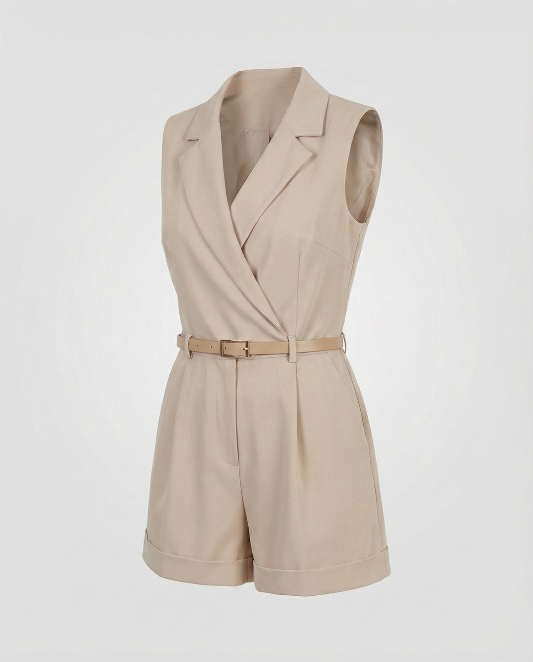 Echoarchiv | Schickes Kurz-Jumpsuit Für Stilvolle Frauen