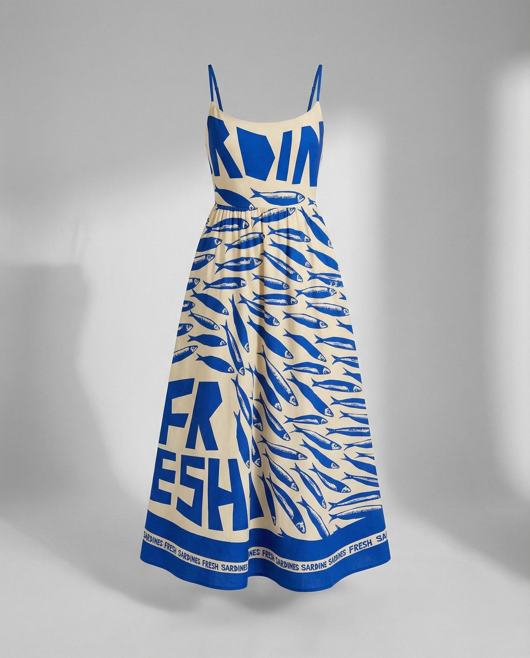Echoarchiv | Einfarbiges Kleid mit U-Ausschnitt und Strapsen