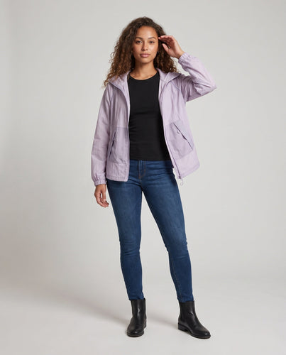 Damen leichte Outdoor-Jacke mit innovativem Kapuzendesign und atmungsaktiven Einsätzen Echo Archiv