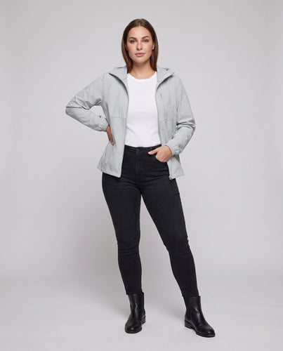 Damen leichte und atmungsaktive Sportjacke mit praktischen Taschen Echo Archiv