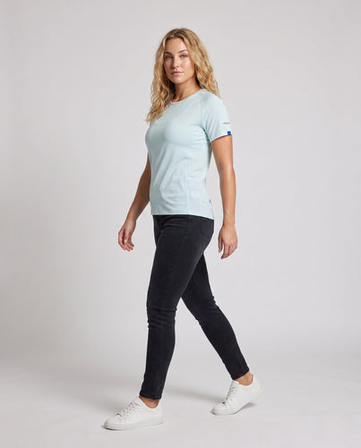 Damen Atmungsaktives Sportoberteil mit Mesh-Design Echo Archiv