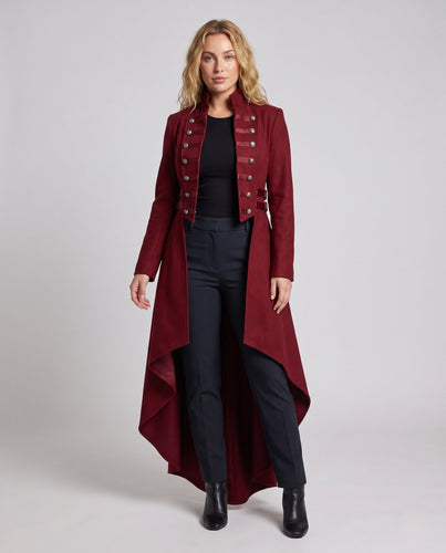 Damen Steppmantel mit asymmetrischem Saum und dekorativer Knopfleiste – Montévia
