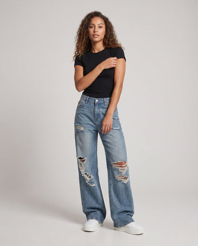 Damen High-Waisted Baggy Jeans im Destroyed Look mit weitem Bein Echoarchiv