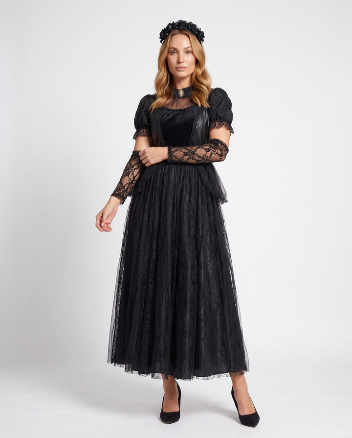 Damen Elegantes Gothic-Kleid mit Spitzen- und Tüllakzenten Echo Archiv