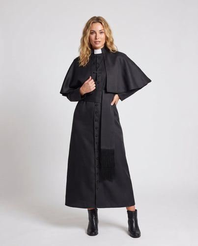 Frauen Priester Kostüm mit elegantem Kapuzen und Kreuz Anhänger Echo Archiv