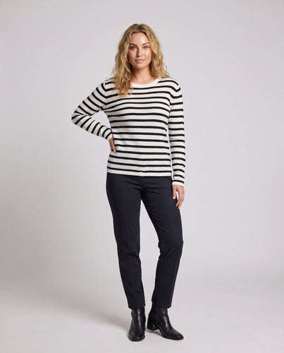 Damen gestreifter Baumwoll Feinstrickpullover mit maritimem Streifenmuster und lockerer Silhouette Echoarchiv