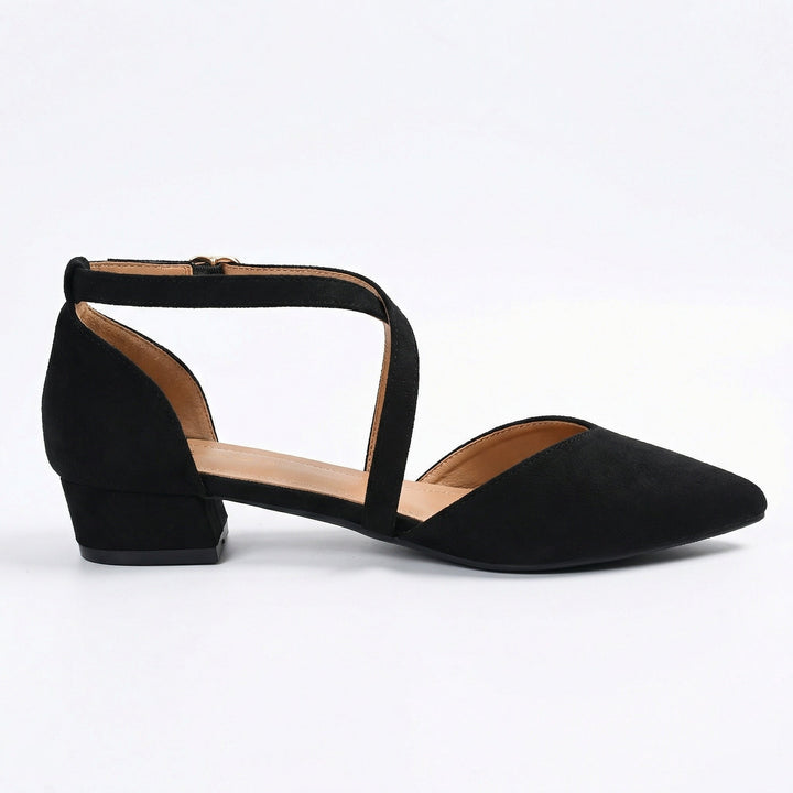 Echoarchiv | Modische Flache Sandalen mit Spitzer Spitze