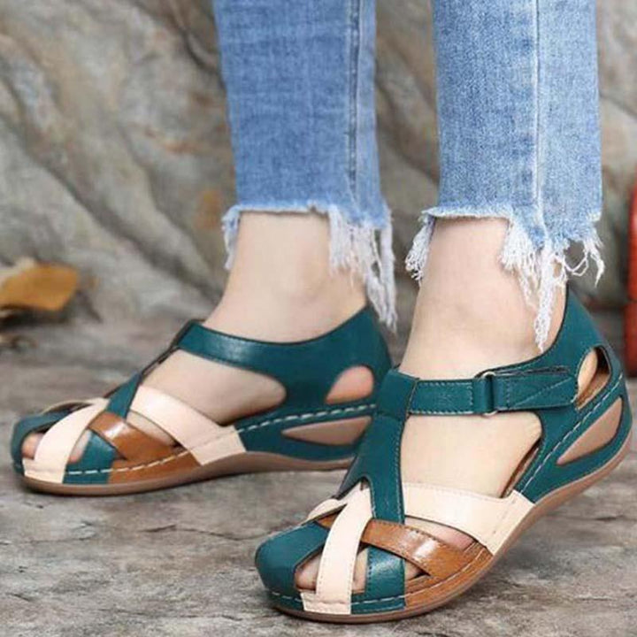 Echoarchiv | Orthopädische Retro-Sandalen