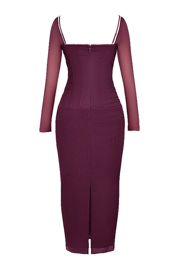 Echoarchiv | Elegantes Maxikleid mit tiefem Ausschnitt und langen Ärmeln