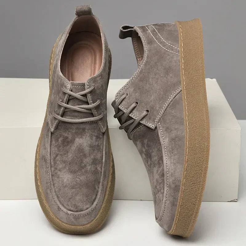 Echoarchiv | Hochwertige Wildleder Sneakers für Männer