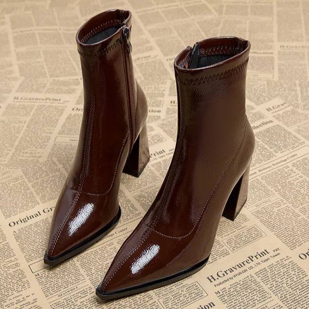 Echoarchiv | Damen-Stiefeletten mit hohem Absatz