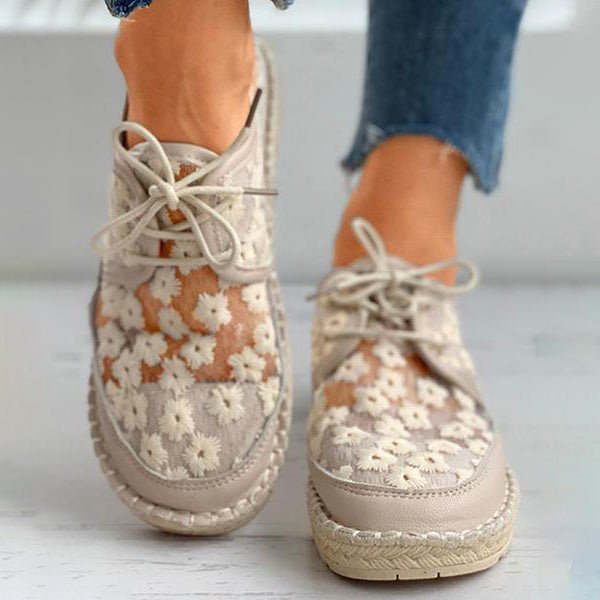 Orthopädisch, stilvoll und luftig - Schuh mit Blumendruck – Lioré
