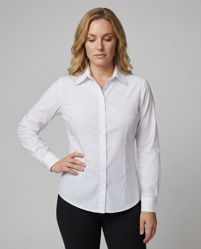 Hemdbluse Damen figurbetont mit Knopfdetails