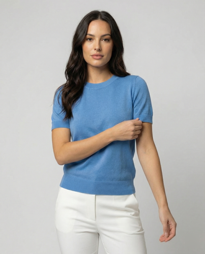 Damen Feinstrickpullover mit Kurzarmiger Silhouette und Weich Fließendem Material Echoarchiv