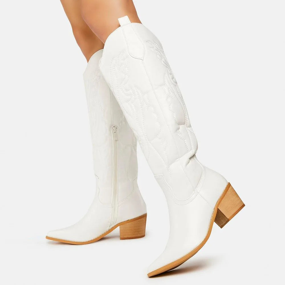 Echoarchiv | Robuste Cowboystiefel Bis Zum Knie