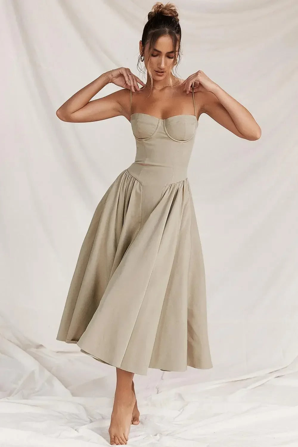 Echoarchiv | Elegantes Ärmelloses Kleid