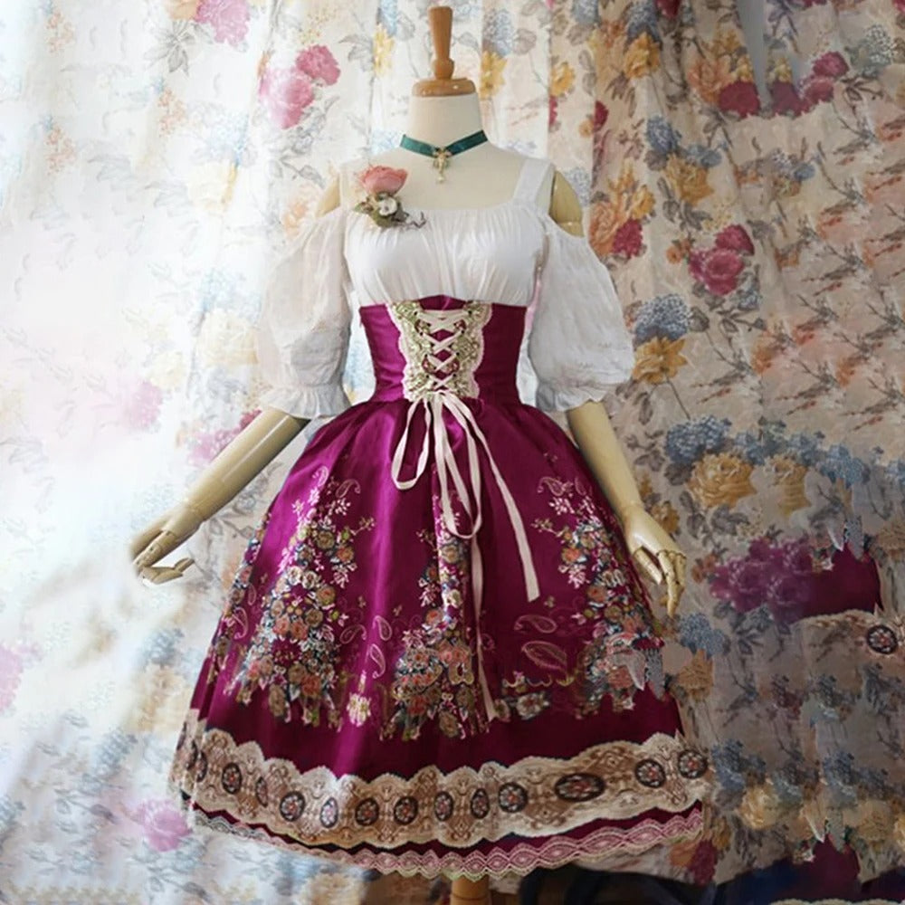 Echoarchiv | Blumen Dirndl mit Schürze und Blumendekoration für Oktoberfest
