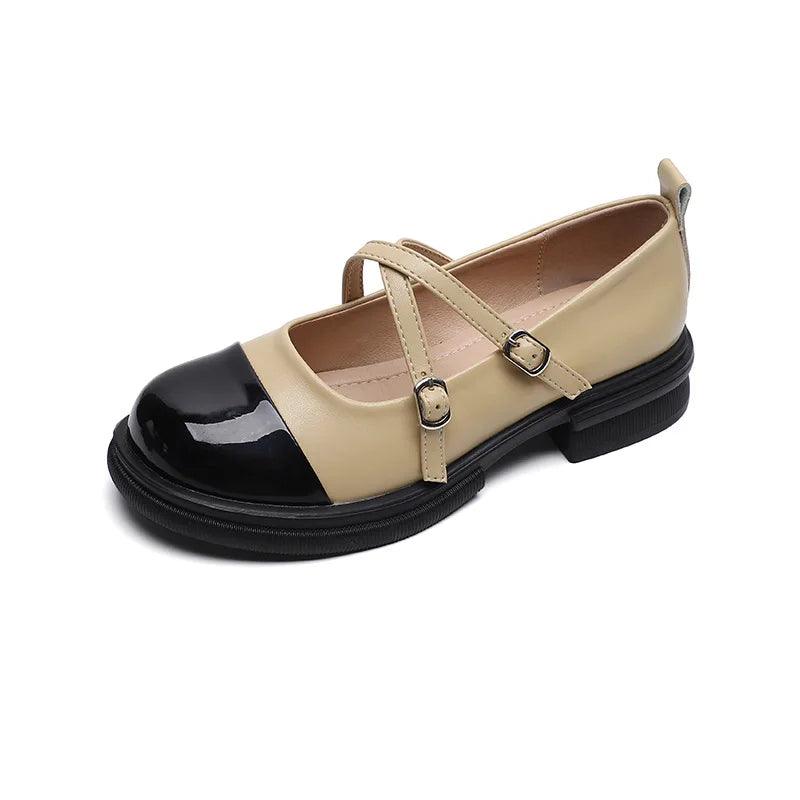 Echoarchiv | Zweifarbige Mary-Jane-Flats mit Doppelriemen