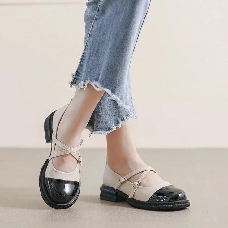Echoarchiv | Zweifarbige Mary-Jane-Flats mit Doppelriemen