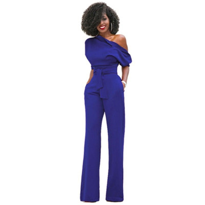 Echoarchiv | Schulterloser, Eleganter Jumpsuit mit Gürtel für Damen