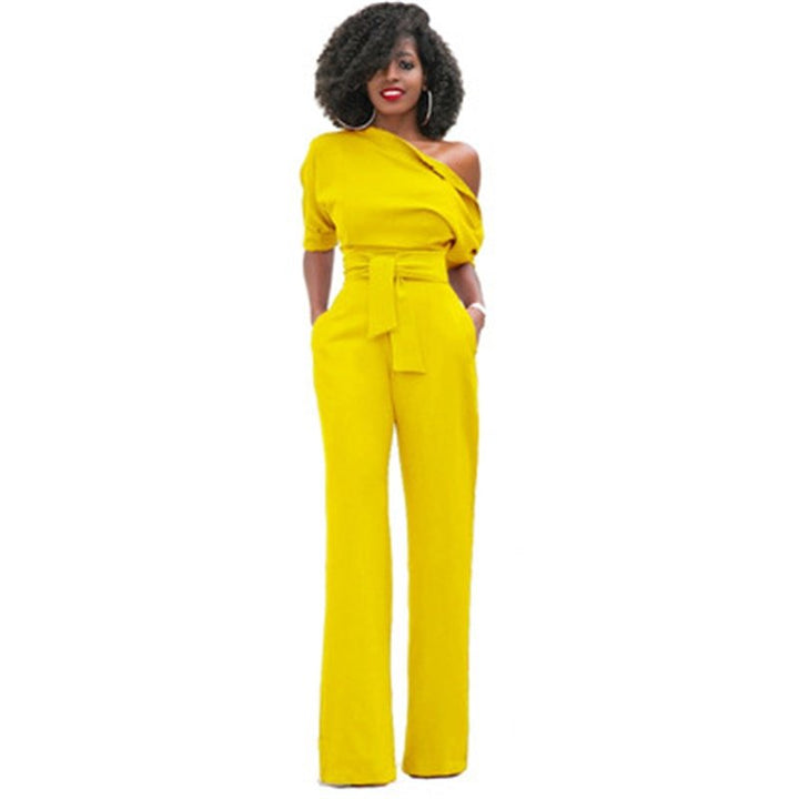 Echoarchiv | Schulterloser, Eleganter Jumpsuit mit Gürtel für Damen