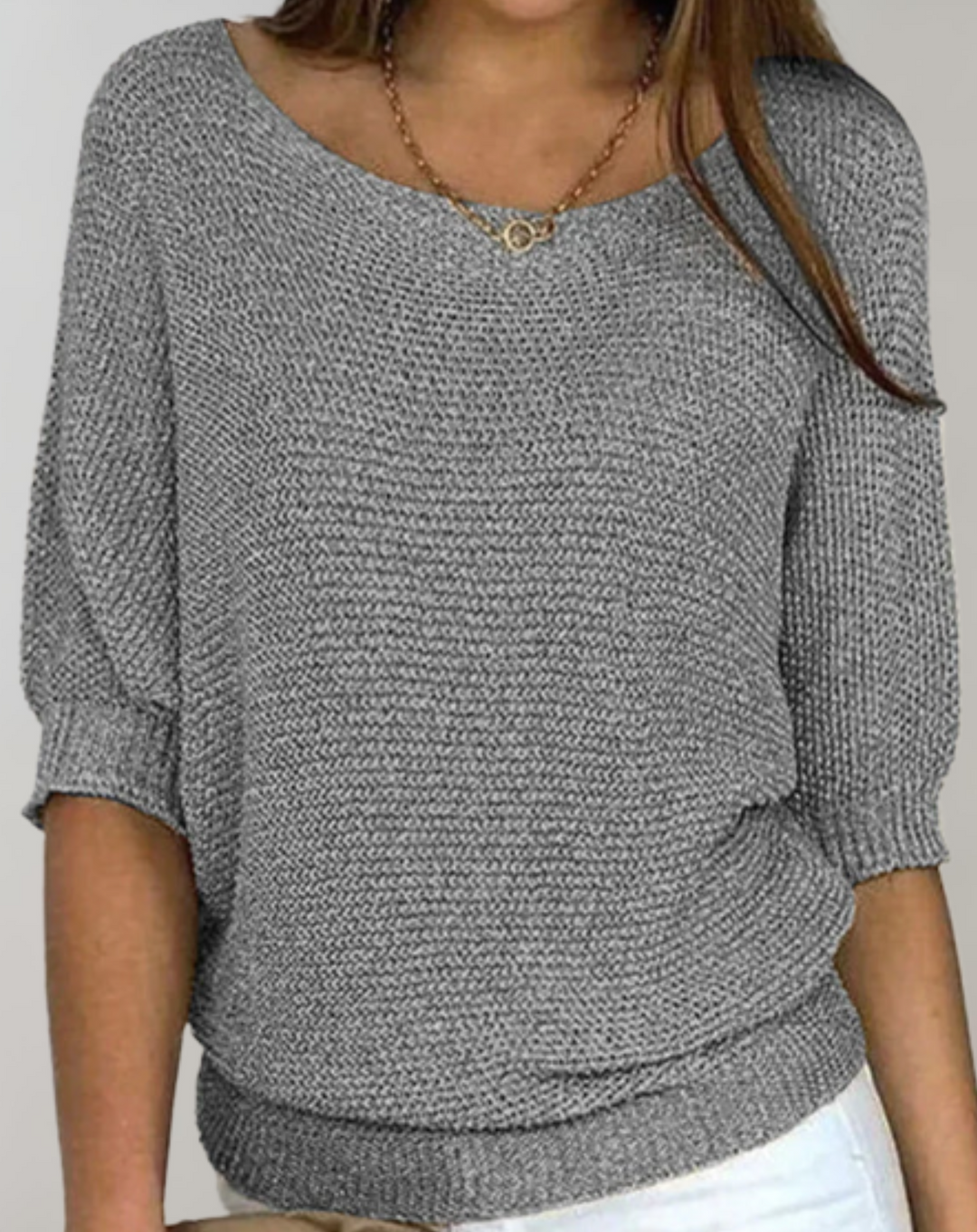 Echoarchiv | Schöner Taillierter Pullover Mit Rundhalsausschnitt Und Einfachen Mittellangen Ärmeln