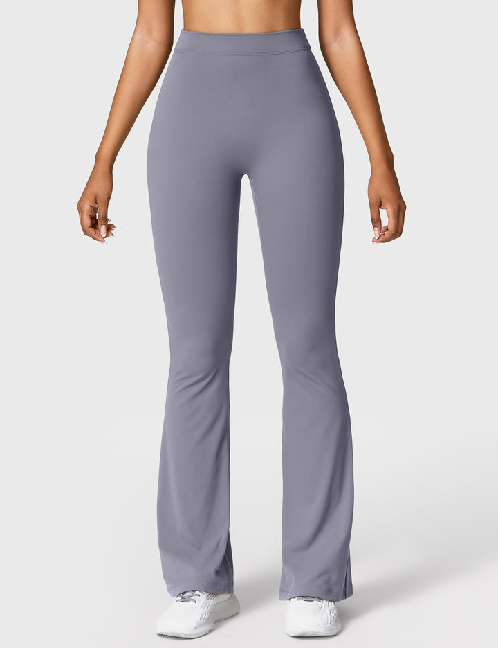 Echoarchiv | Ausgestellte Leggings mit V-Ausschnitt