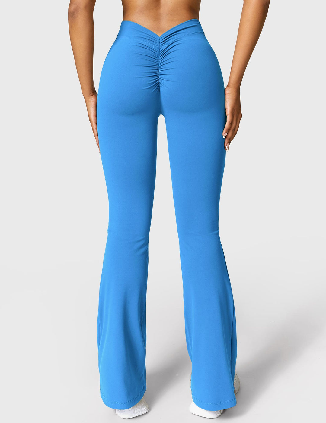 Echoarchiv | Ausgestellte Leggings mit V-Ausschnitt