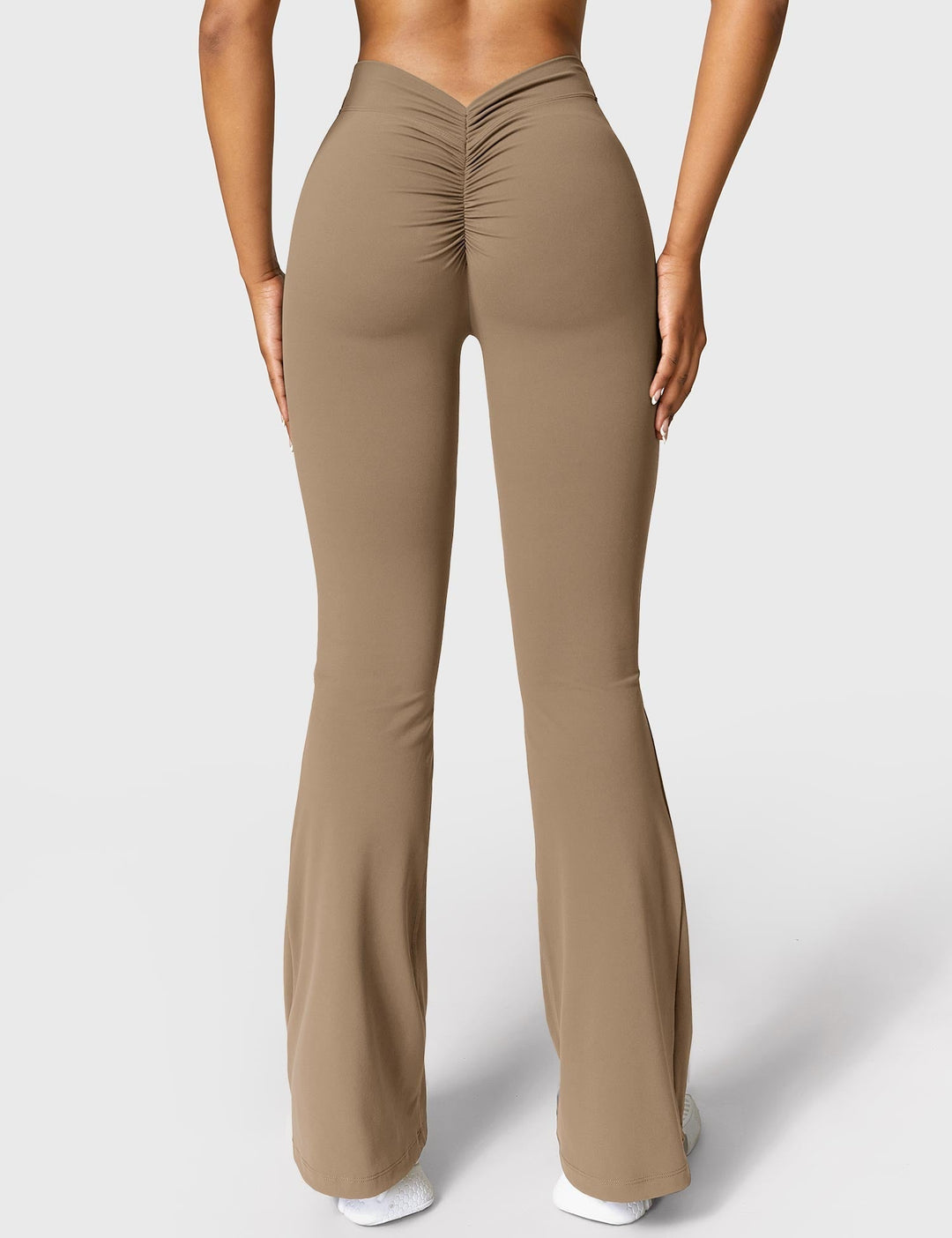 Echoarchiv | Ausgestellte Leggings mit V-Ausschnitt