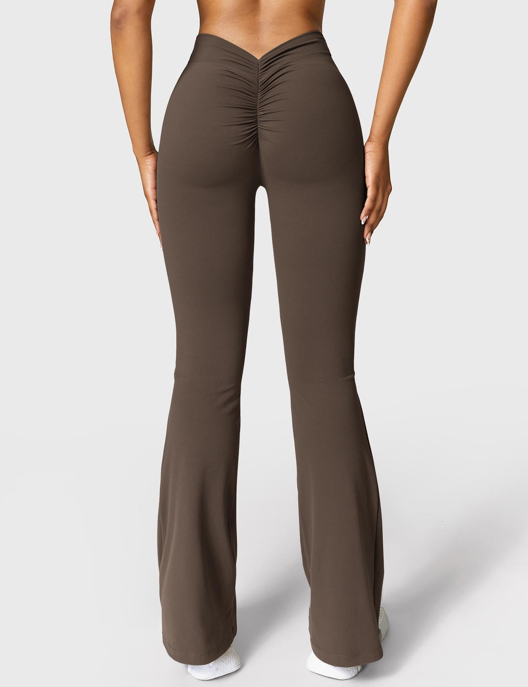Echoarchiv | Ausgestellte Leggings mit V-Ausschnitt