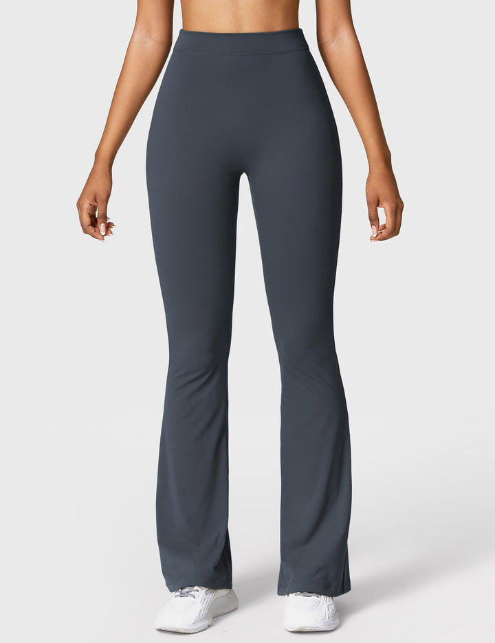 Echoarchiv | Ausgestellte Leggings mit V-Ausschnitt