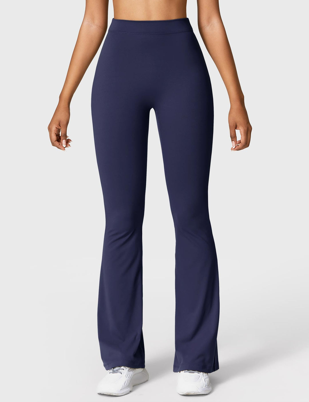 Echoarchiv | Ausgestellte Leggings mit V-Ausschnitt