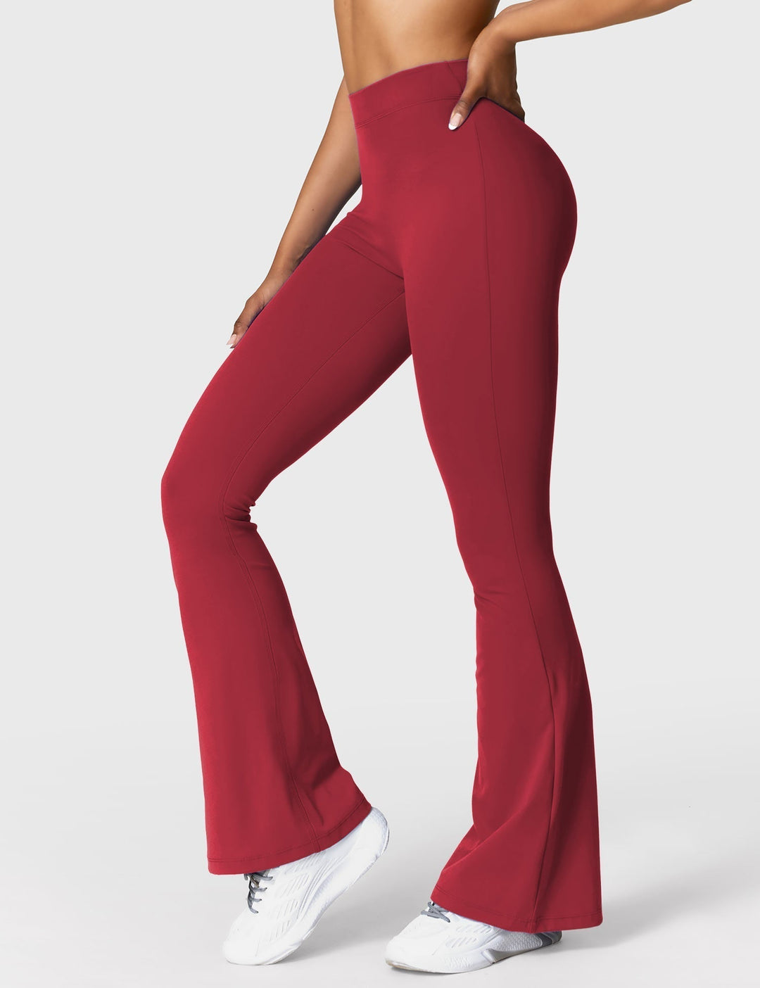 Echoarchiv | Ausgestellte Leggings mit V-Ausschnitt