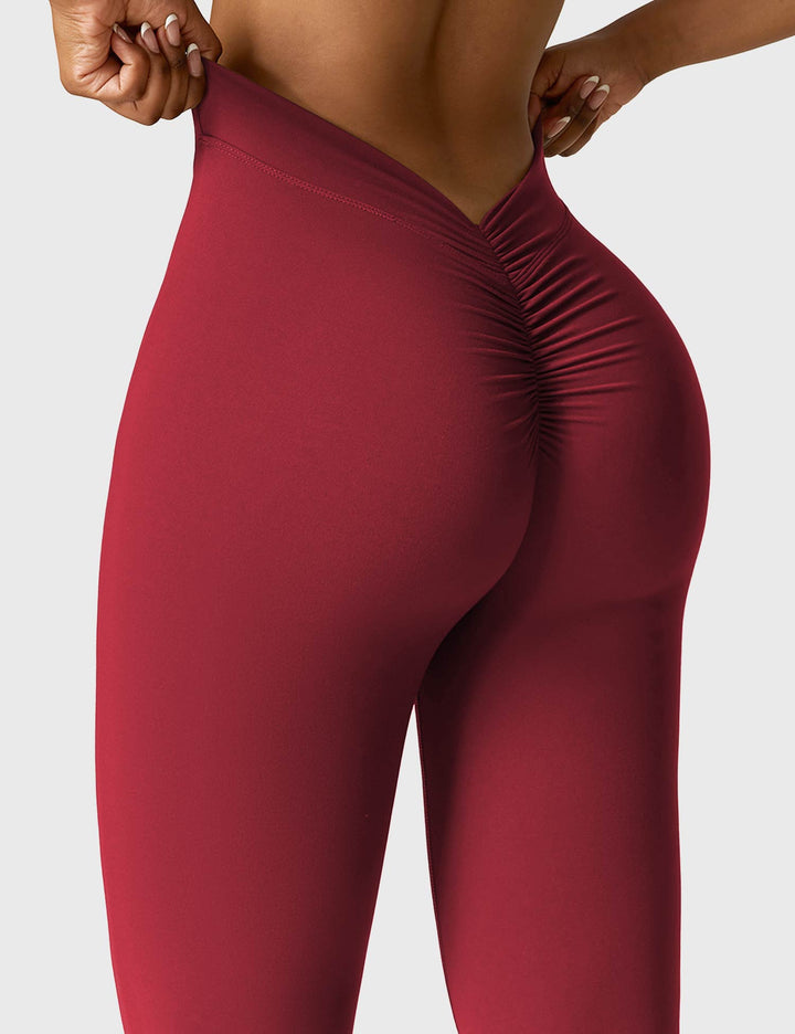 Echoarchiv | Ausgestellte Leggings mit V-Ausschnitt