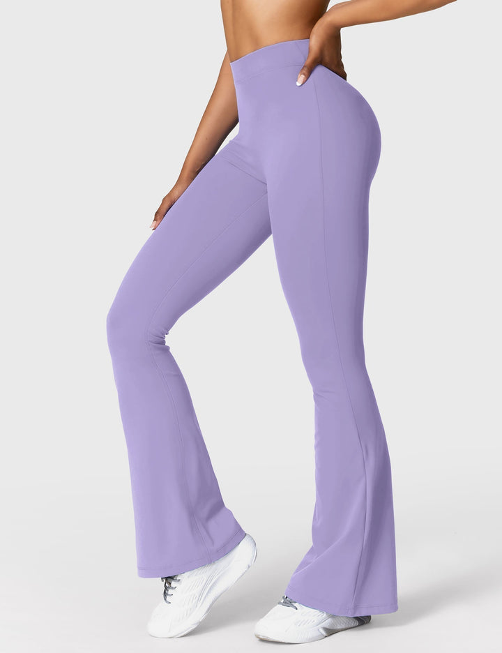 Echoarchiv | Ausgestellte Leggings mit V-Ausschnitt