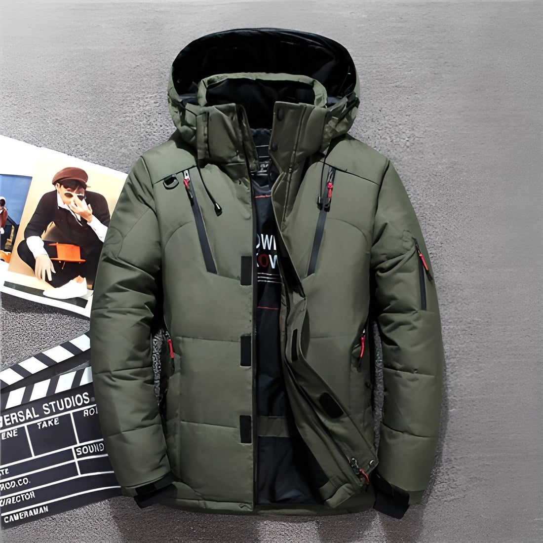 Luxuriöse Daunenjacke für Herren – Leicht und Warm im Winter – Taviero